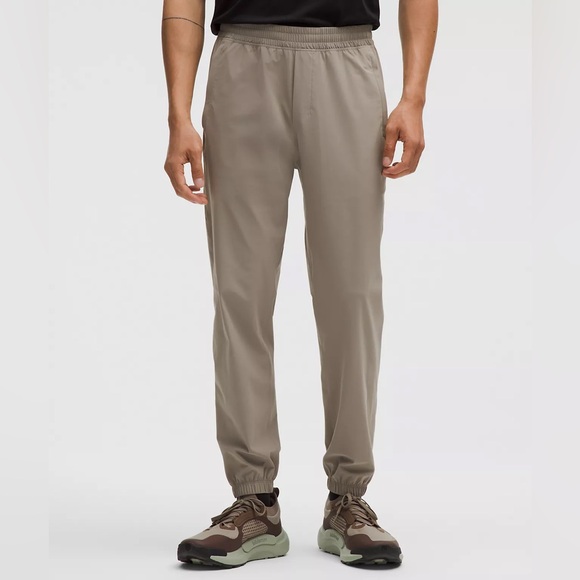 lululemon athletica Other - Men’s Lululemon Pace Breaker Joggers Large